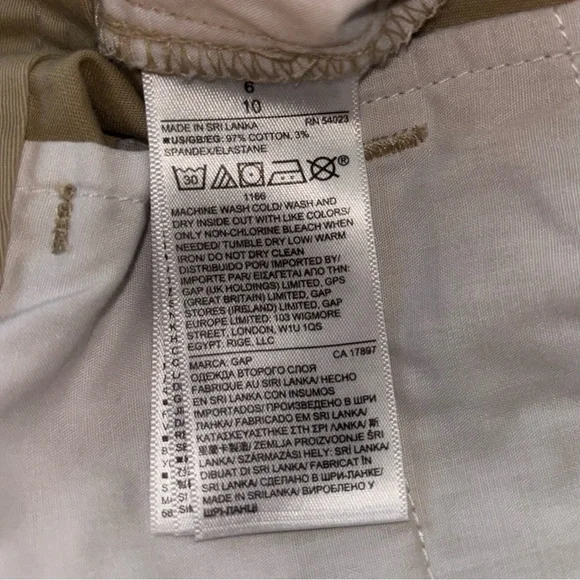 GAP Tan Women's Shorts - Picture 8 of 8